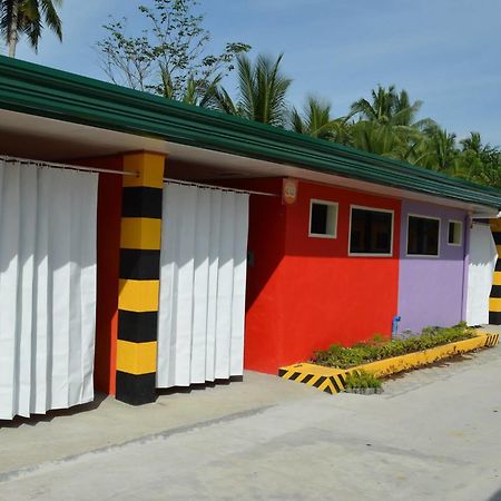 Rainbow Romanz Garden Inn Tagum Екстериор снимка