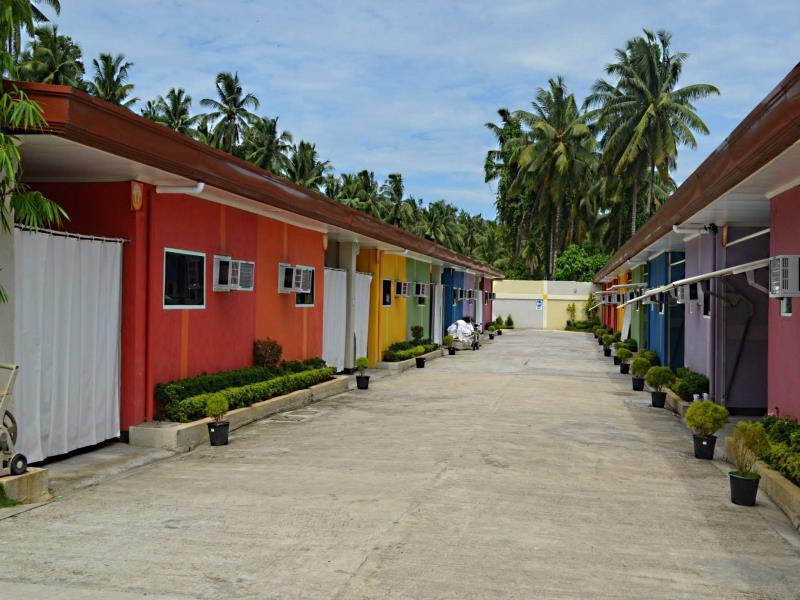 Rainbow Romanz Garden Inn Tagum Екстериор снимка
